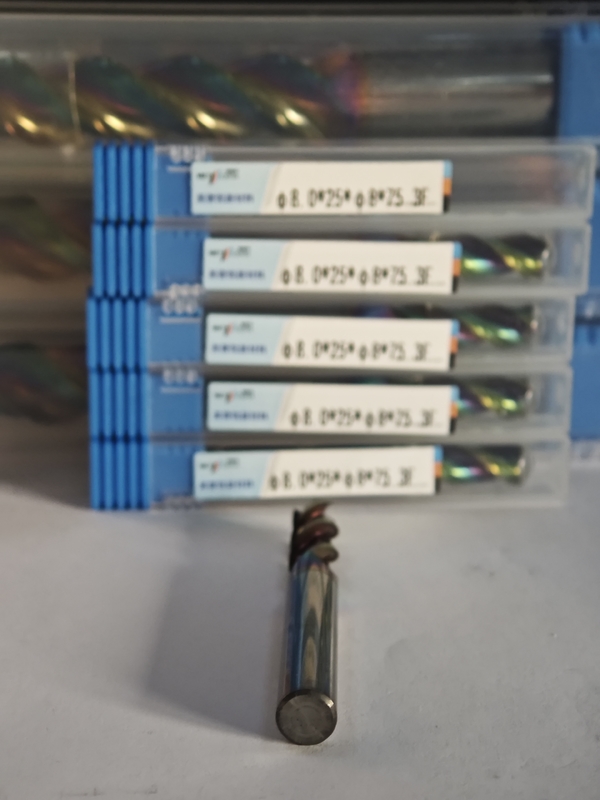 MAE PLUS Φ8.0x25x8Dx75mm 3 Flute End Mill cho các kim loại phi sắt