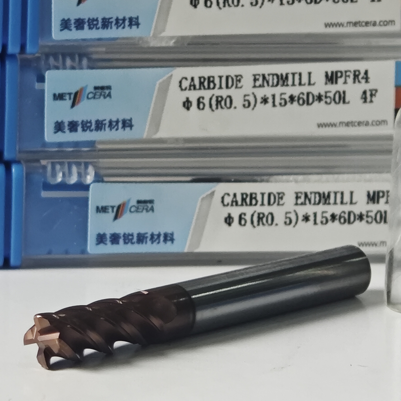 Solid Carbide Universal Cutting End Mills 4 Flute Round Nose Mill 6mm Φ6 R0.5 X15x6Dx50mm Đối với đồ thép làm trước